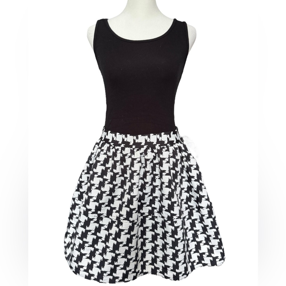 Express Houndstooth Skater Mini Skirt